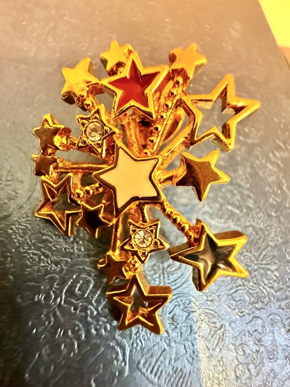 Vintage Avon Bursting Stars Lapel Pin Gold Tone Enamel